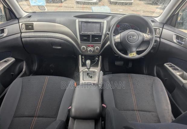 Subaru Forester 2010 Pearl