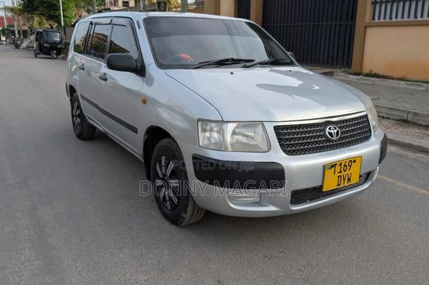 Toyota Probox 2005 Silver