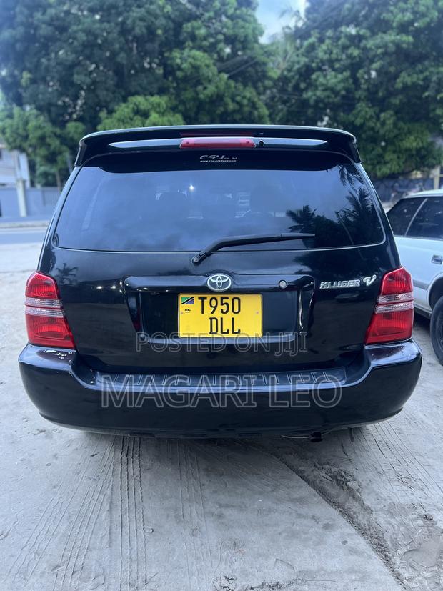 Toyota Kluger 2005 Black