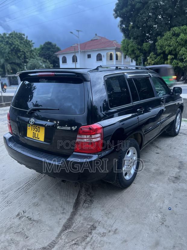 Toyota Kluger 2005 Black