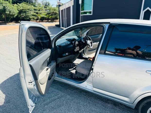 Toyota Passo 2005 Silver