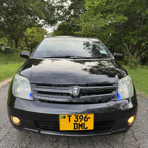 Toyota IST 2004 Black