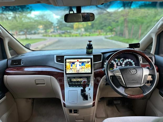 Toyota Alphard 2008 Maroon