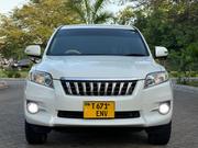 Toyota Vanguard 2011 White for sale