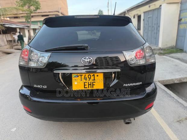 Toyota Harrier 2.4 2006 Black