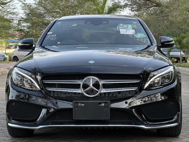 Mercedes-Benz C-Class 2015 Black