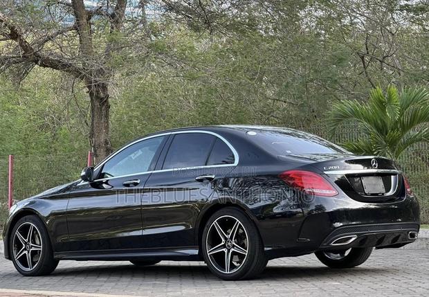 Mercedes-Benz C-Class 2015 Black