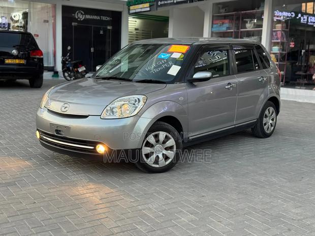 Mazda Verisa 2010 Gray
