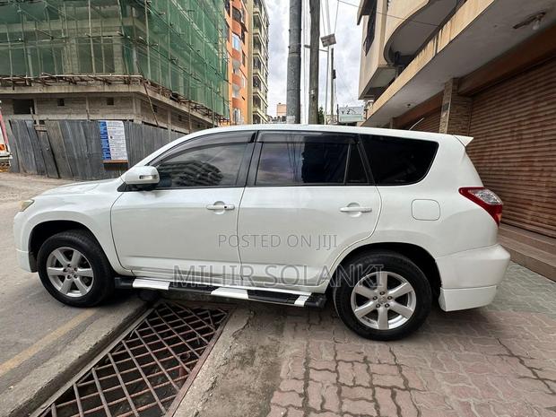 Toyota Vanguard 2007 Pearl