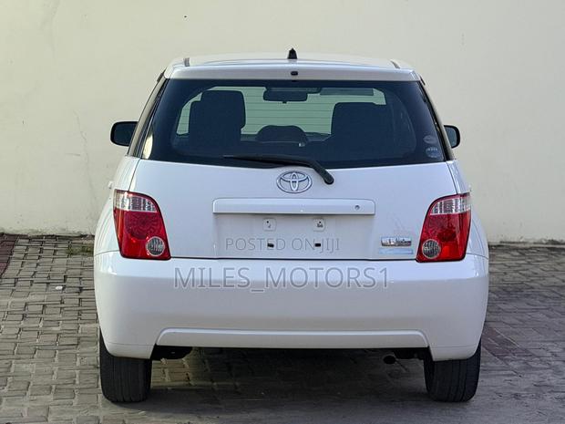 Toyota IST 2005 White