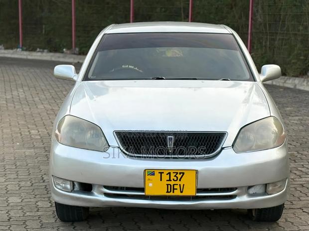 Toyota Mark II 2002 Silver