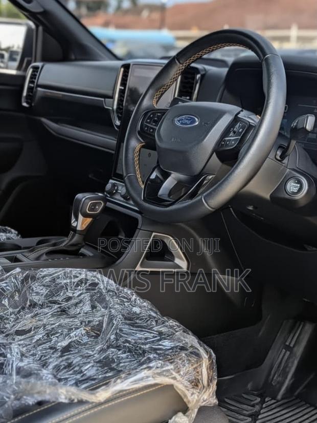 Ford Ranger Wildtrak 2023 Yellow