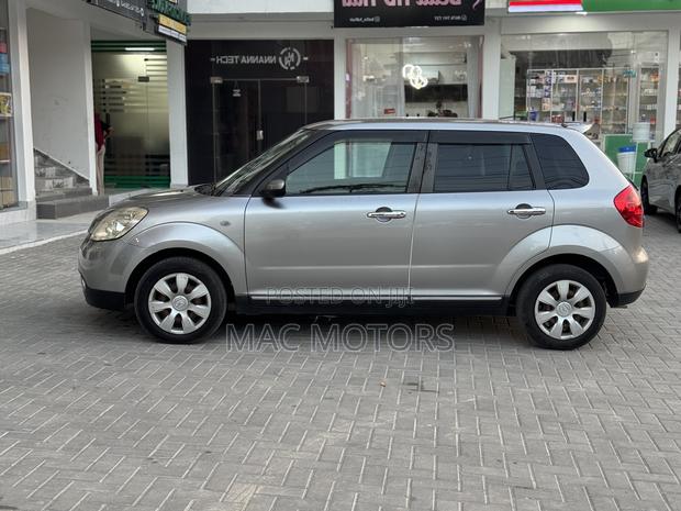 Mazda Verisa 2010 Gray