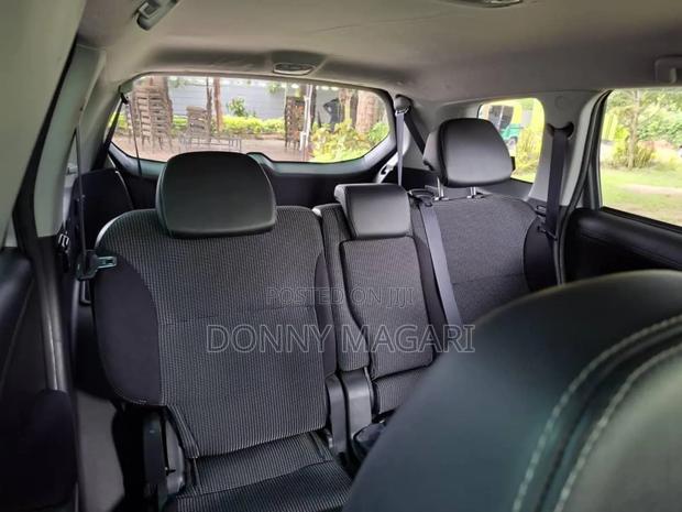 Mitsubishi Outlander 2010 Silver