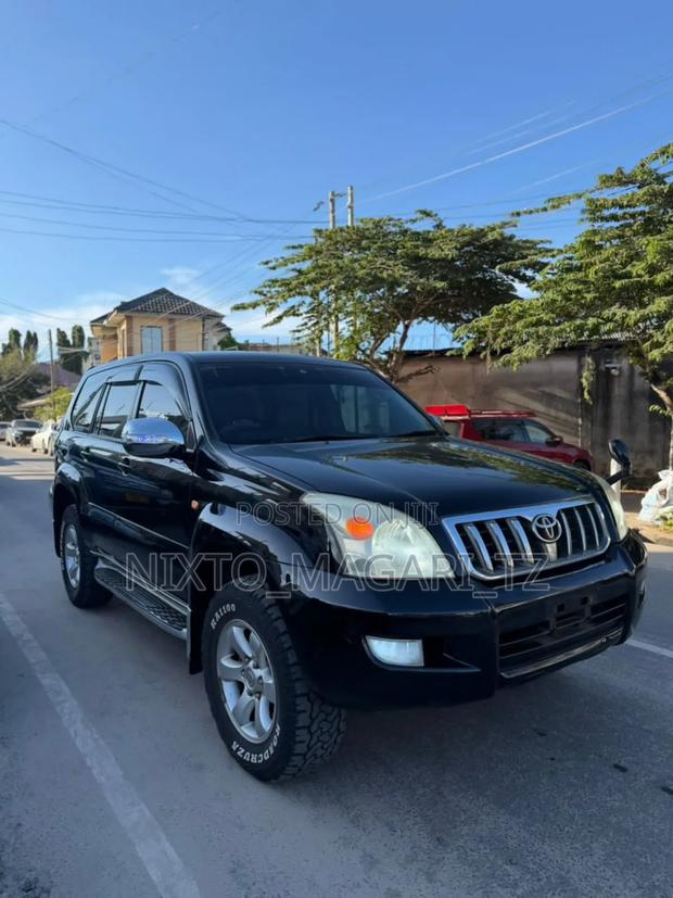 Toyota Land Cruiser Prado 2006 Black
