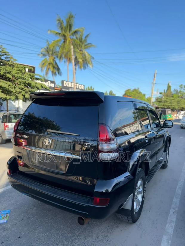 Toyota Land Cruiser Prado 2006 Black