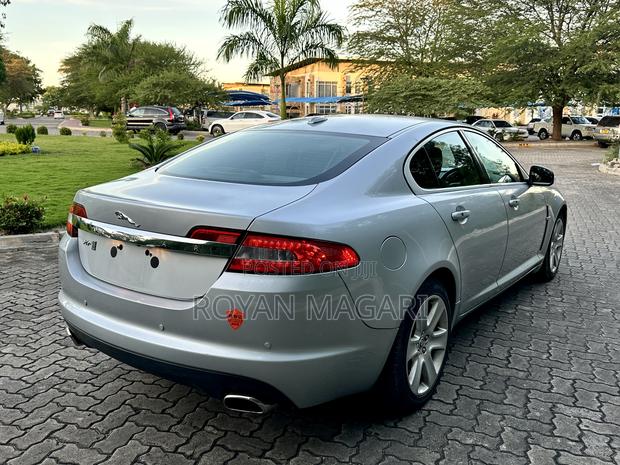 Jaguar XF 3.0 V6 2009 Silver