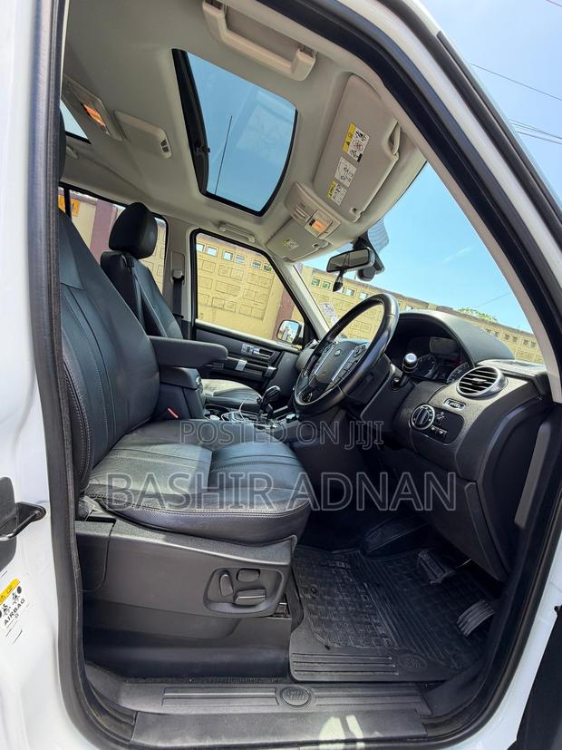 Land Rover Discovery 2013 Pearl