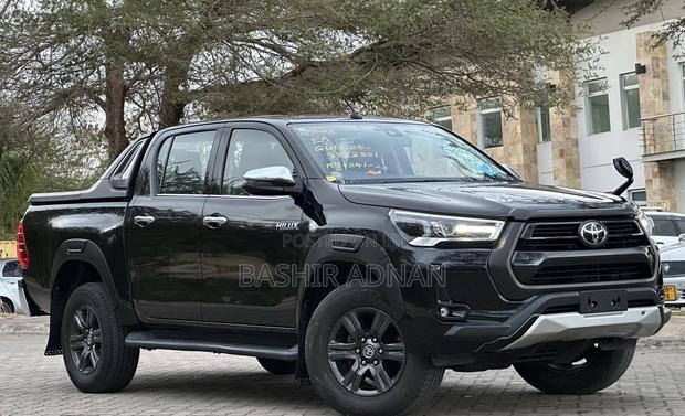 Toyota Hilux 2.4 Diesel 2020 Black