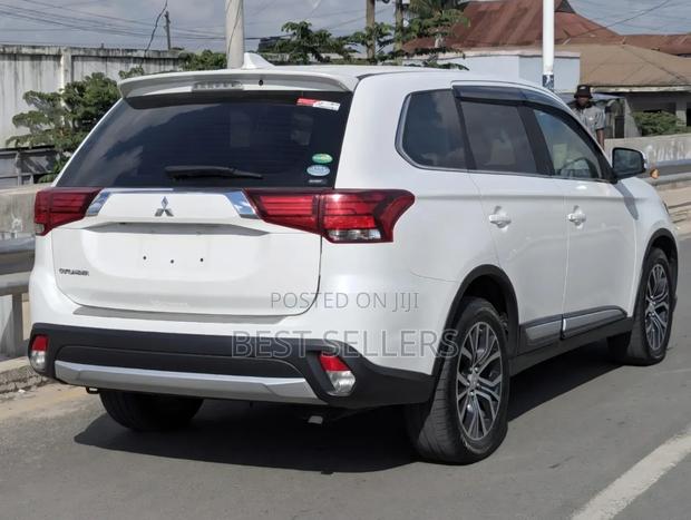 Mitsubishi Outlander 2.4 PHEV AWD 2017 White