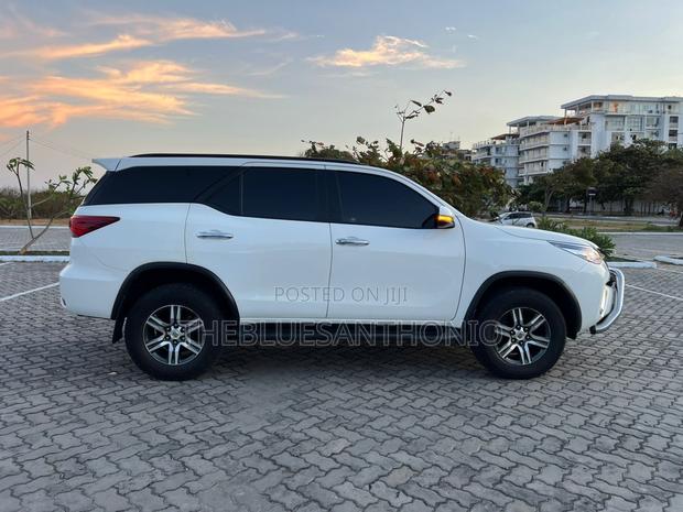 Toyota Fortuner 2016 White