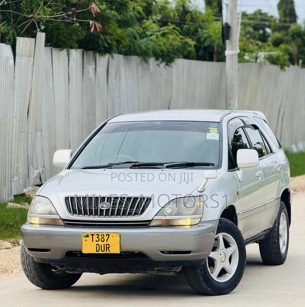 Toyota Harrier 2002 Silver