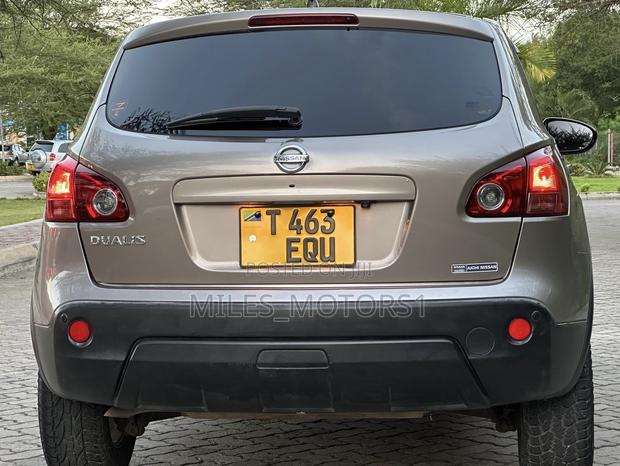 Nissan Dualis 2009 Beige