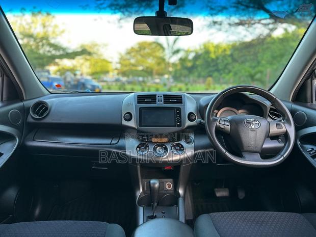 Toyota Vanguard 2013 Black