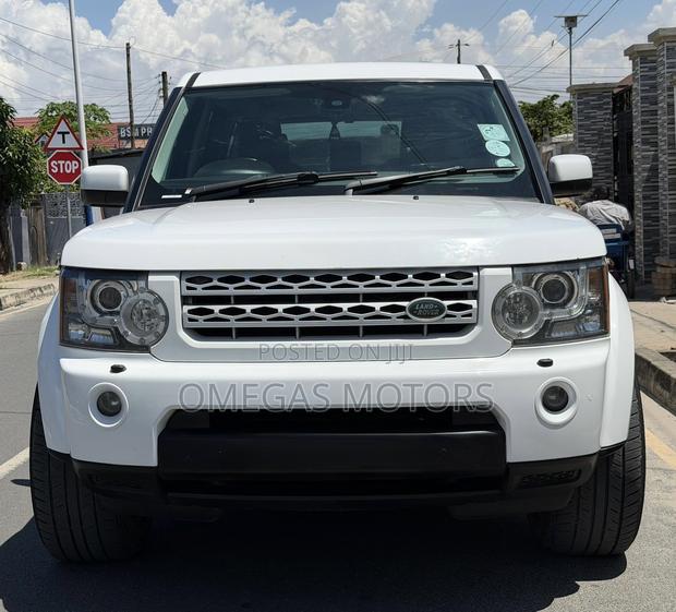 Land Rover Discovery 2013 Pearl