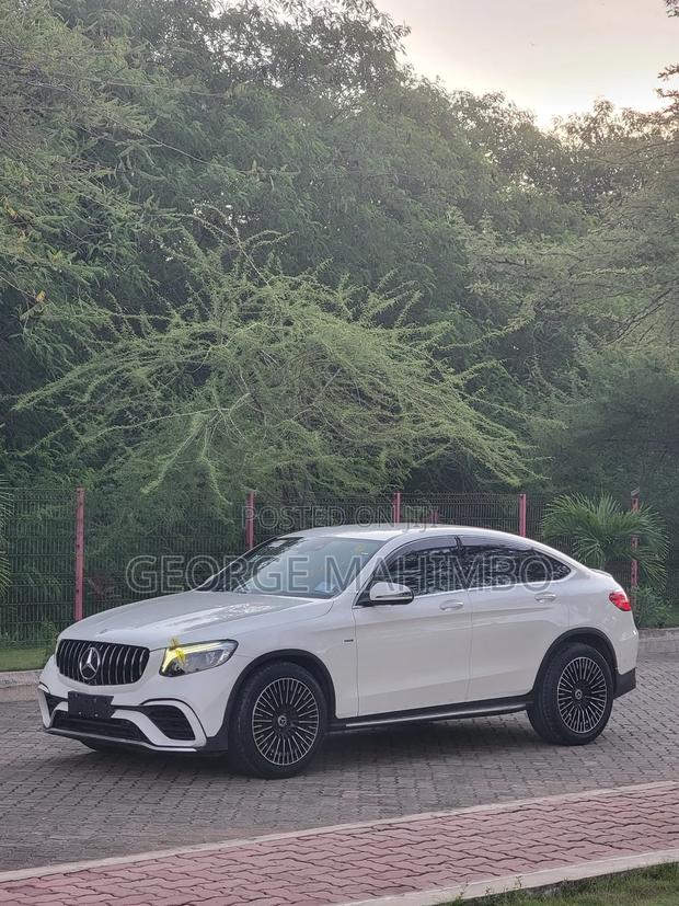 Mercedes-Benz GLC-Class 2017 White