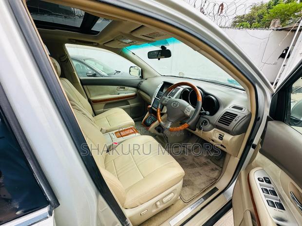 Toyota Harrier 2004 Silver