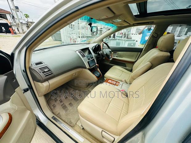 Toyota Harrier 2004 Silver