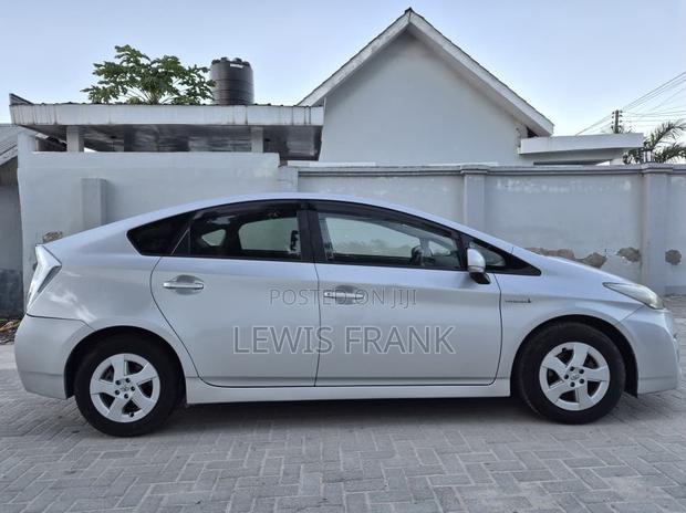 Toyota Sai 2.4 Hybrid FWD 2011 Silver