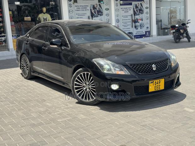 Toyota Crown 2008 Black