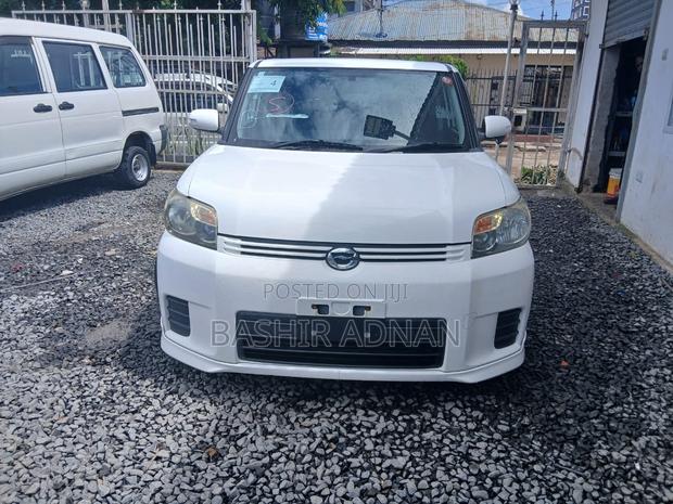 Toyota Corolla Rumion Hatchback 1.5 FWD 2008 Pearl