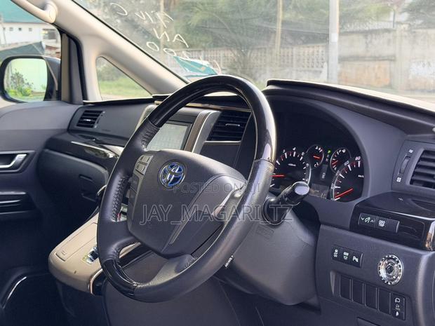 Toyota Alphard 2010 Black