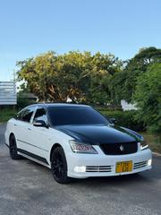 Toyota Crown 2005 Pearl for sale
