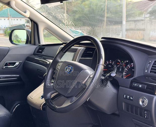 Toyota Alphard 2.4 Petrol FWD 2010 Matt Black