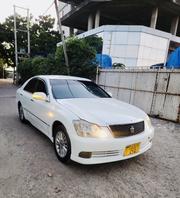 Toyota Crown 2004 White for sale