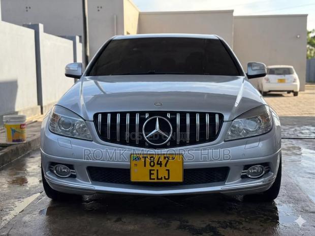 Mercedes-Benz C-Class 2014 Silver