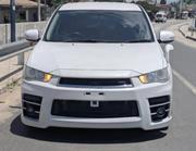 Mitsubishi Outlander 2010 White for sale