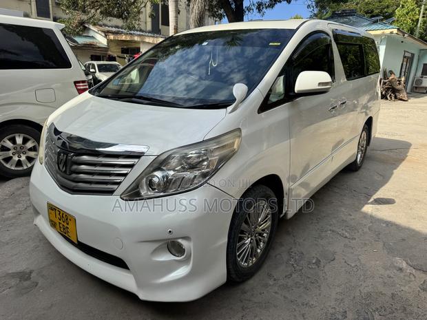 Toyota Alphard 2010 White