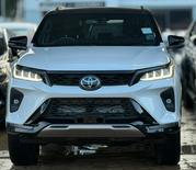 Toyota Fortuner 2024 White for sale