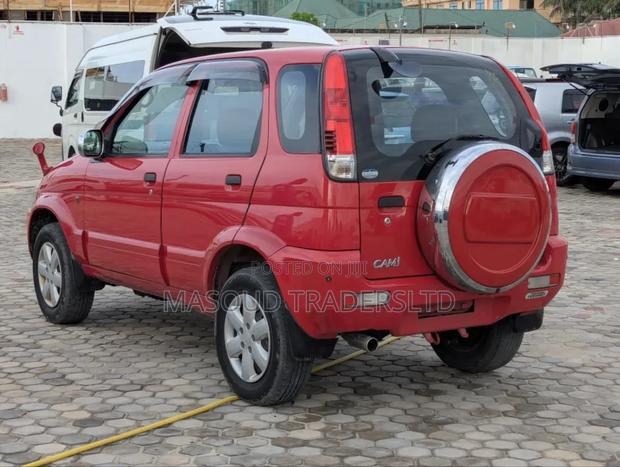 Toyota Cami 2005 Red