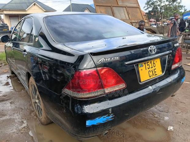 Toyota Crown 2007 Black