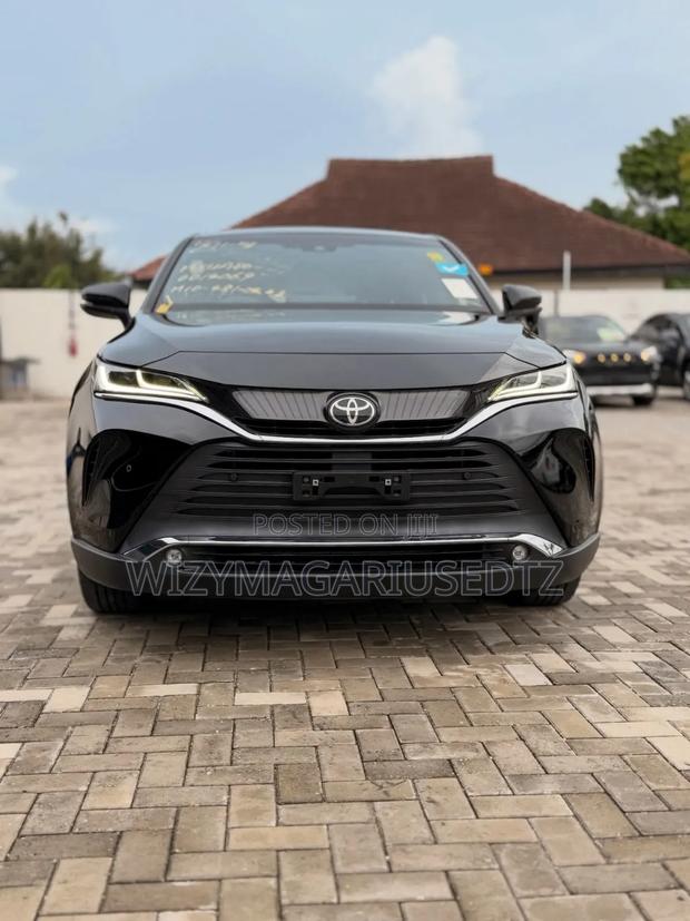 Toyota Harrier G 2021 Burgundy