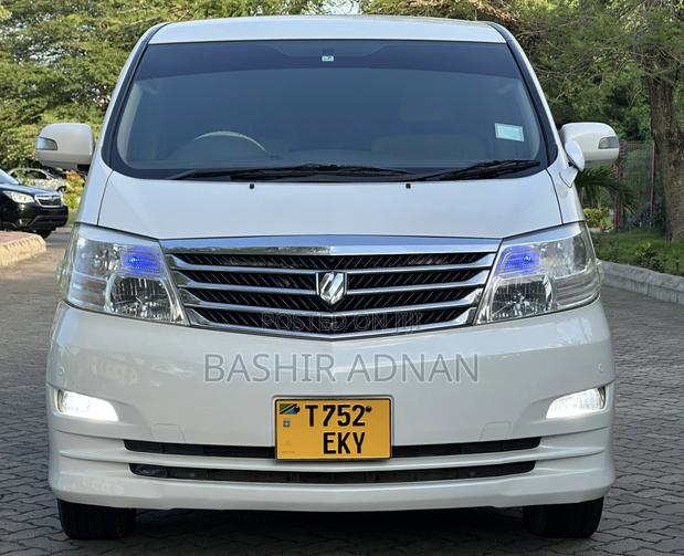 Toyota Alphard 2006 White