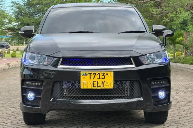 Mitsubishi Outlander 2011 Black