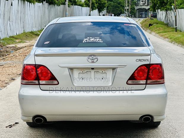 Toyota Crown 2007 Silver