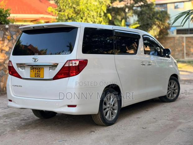 Toyota Alphard 2011 White